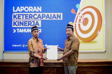 universitas-nurul-jadid-pertanggung-jawabkan-kinerja-2022-dalam-ketercapaian-kinerja-bersama-rektor